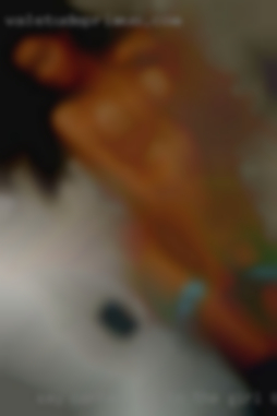 Say contact hi in the girl bc chat room.
